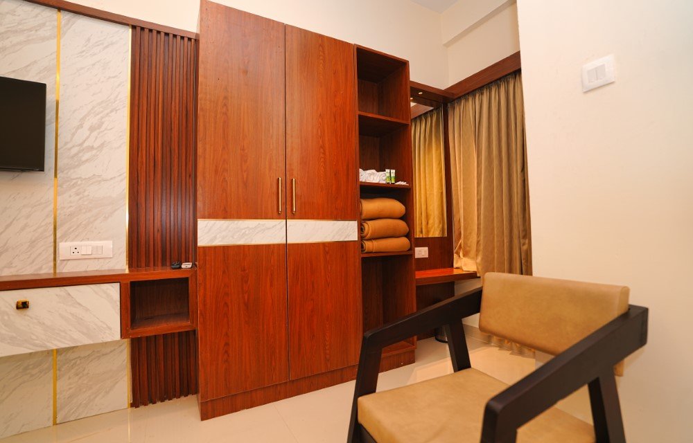 Hotel Yathra Athithya Premium Quadruple Room non ac Image