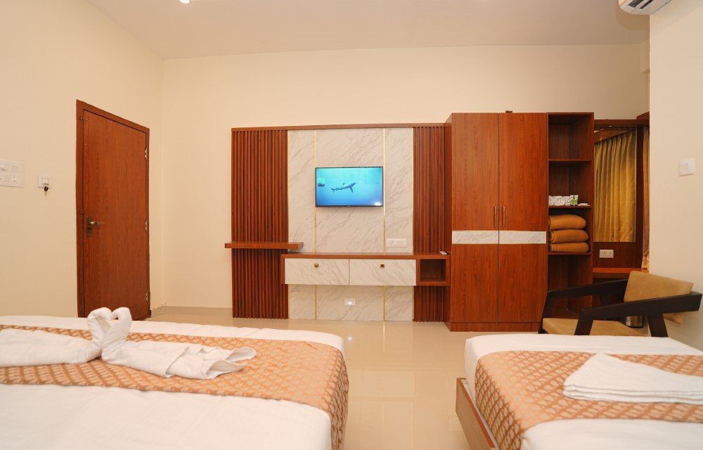 Hotel Yathra Athithya Premium Quadruple Room Image