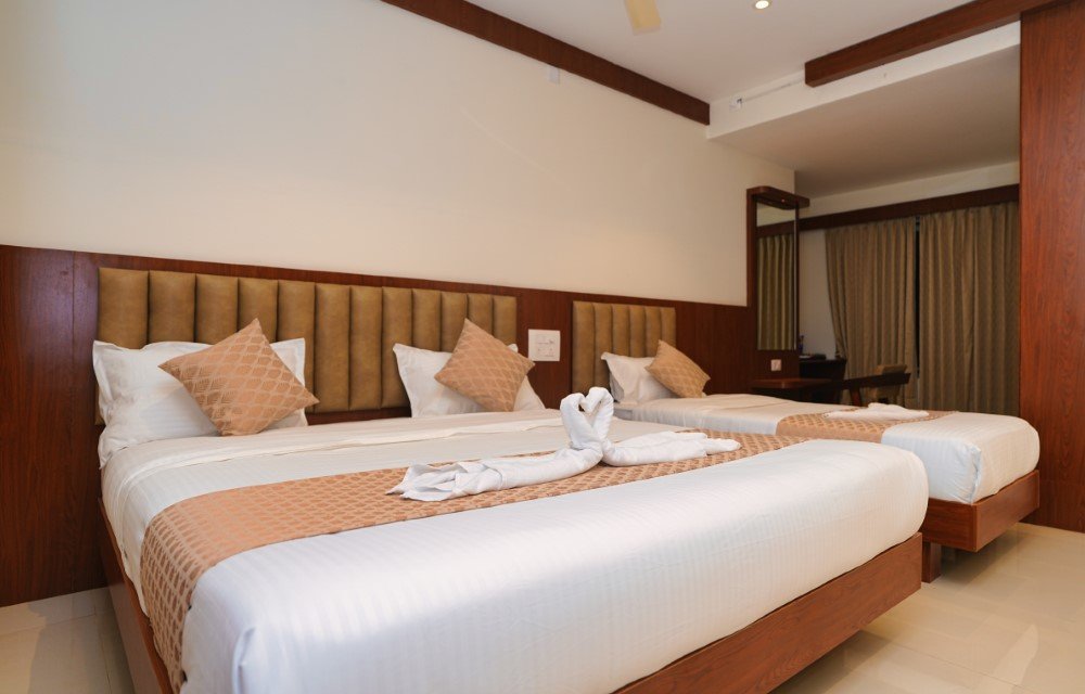 Hotel Yathra Athithya Premium Suite with Balcony Image