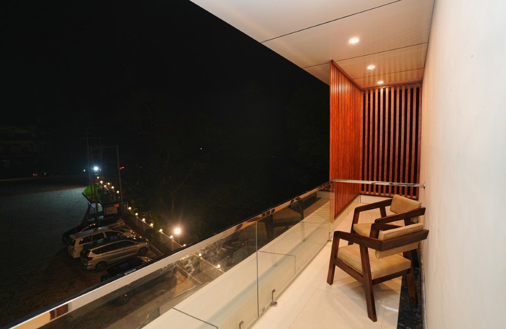 Gallery Picture